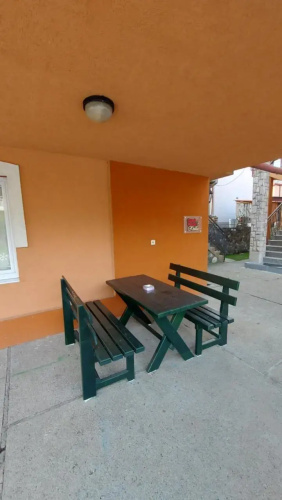 Guest House Redzo