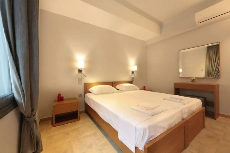 Meni Apartments Hotel