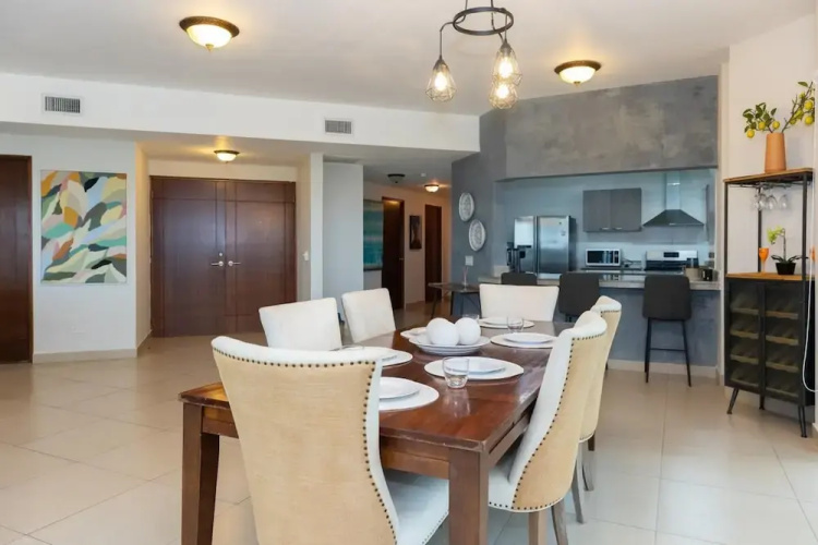 The Golf-view Condo by Acomodo