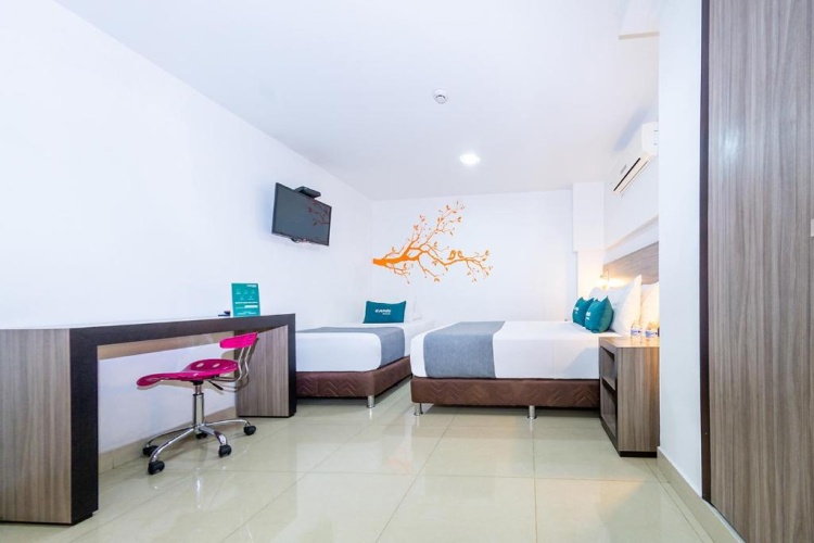 Standard Triple room