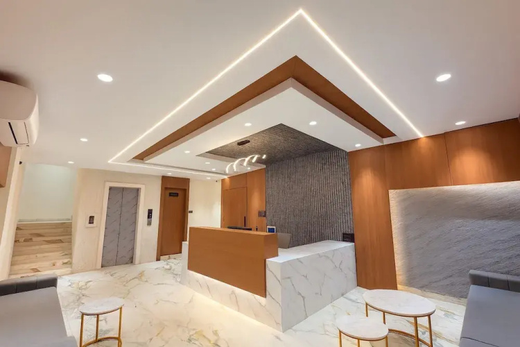 Hotel Rajshree Suites