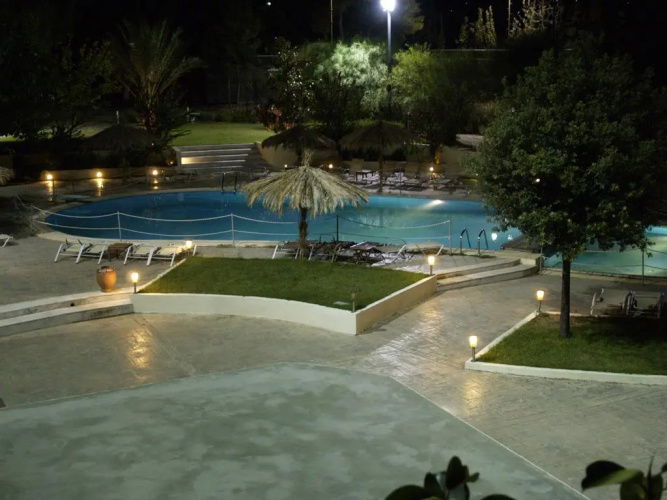 Prime Isthmus Hotel