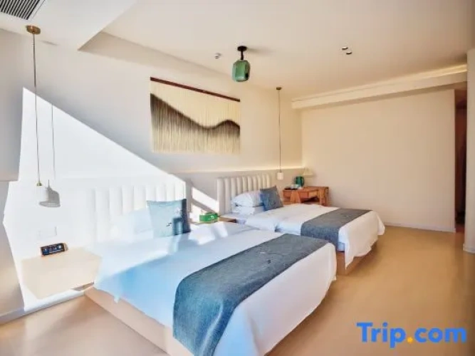 Standard Twin room with sea view
