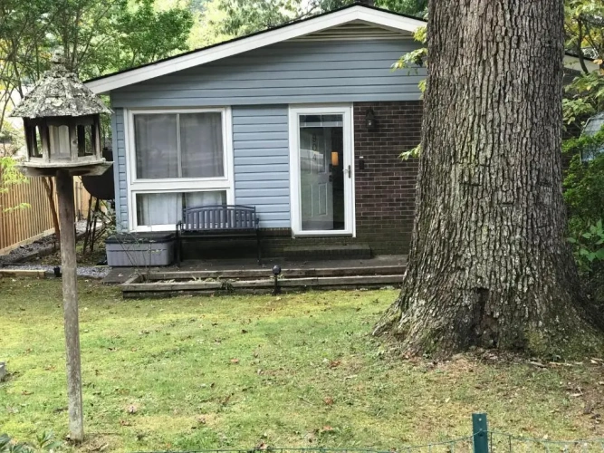 2 Bedrooms Cottage