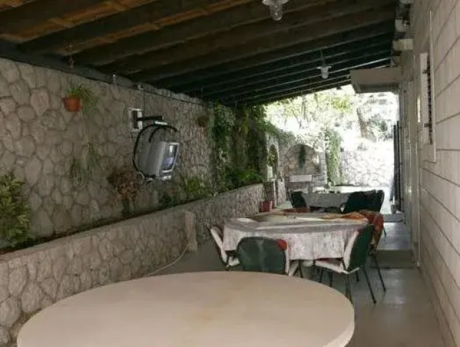Apartments and Rooms Villa Mir