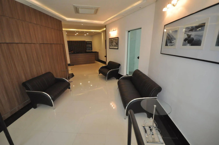 Real Plaza Flat Service