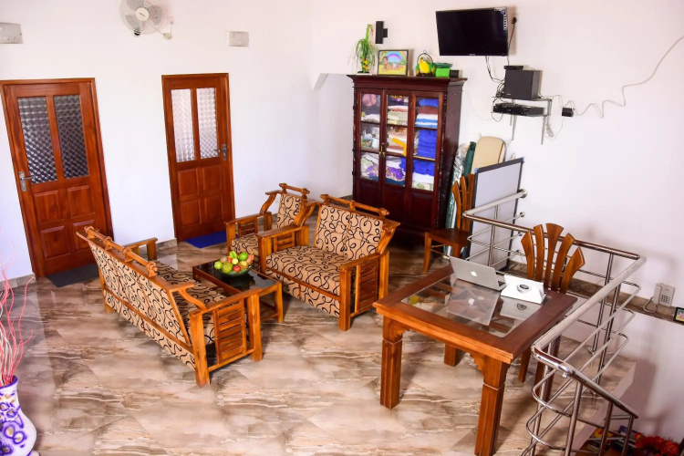Channa Villa & Tours