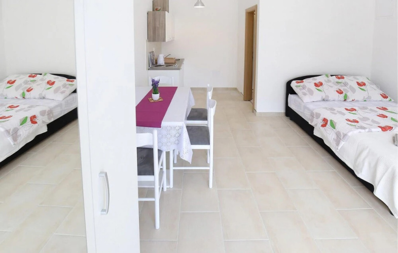 Awesome Apartment in Sukosan With Wifi