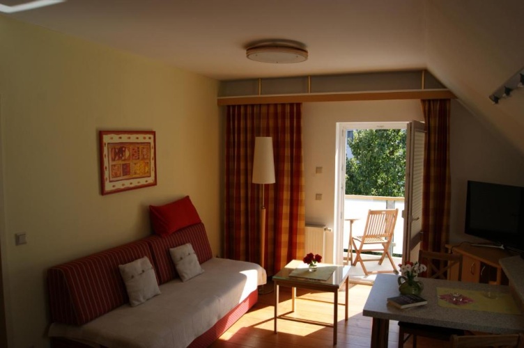 2 Bedrooms Twin Apartment