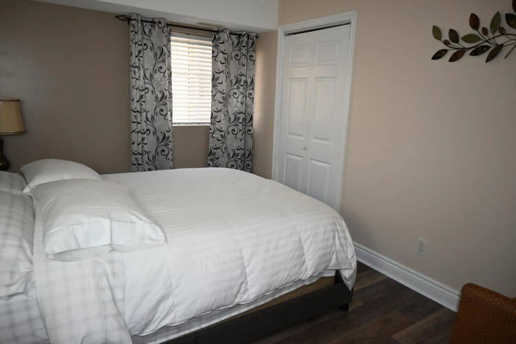 Elgin Suite