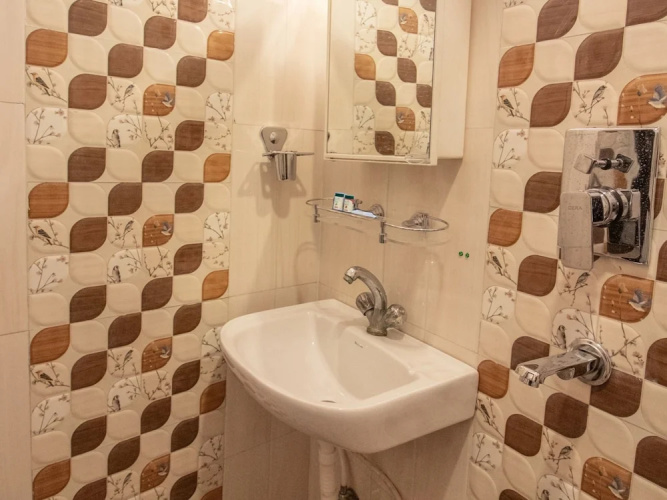 OYO 225 Hotel Fewa Corner
