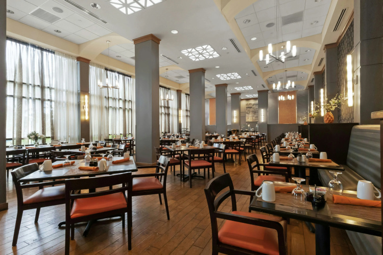 DoubleTree by Hilton Hotel and Executive Meeting Center Palm photo 28