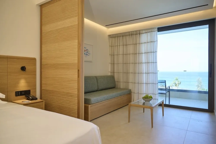 Junior Suite with balcony and with sea view