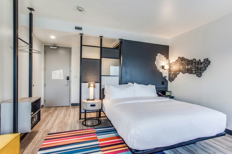 Aloft Dallas Arlington Entertainment District photo 6
