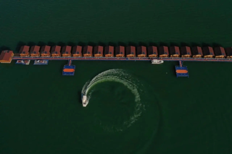 Le ROI Floating Huts & Eco Rooms