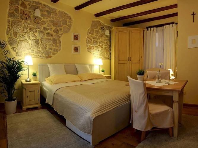 Rooms Duketis