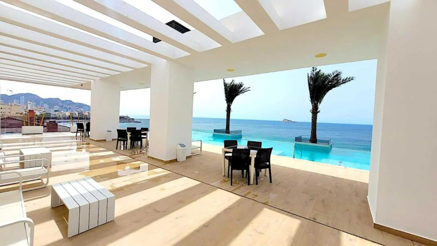 Luxury apartment2 with infinity swimming pool