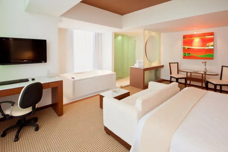 Holiday Inn