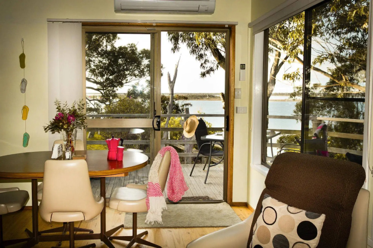 Jetty Road Retreat