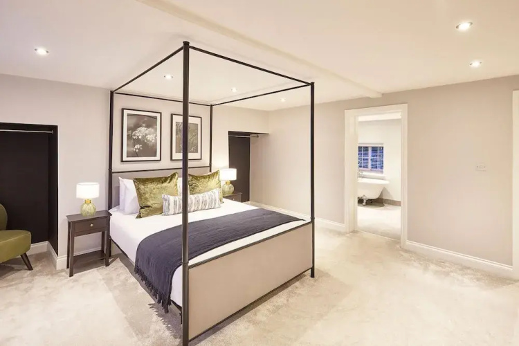 Host Stay Graham House