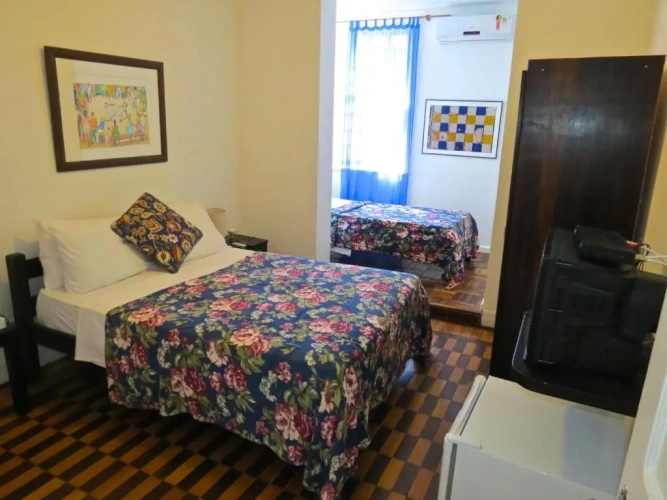 Standard Triple room