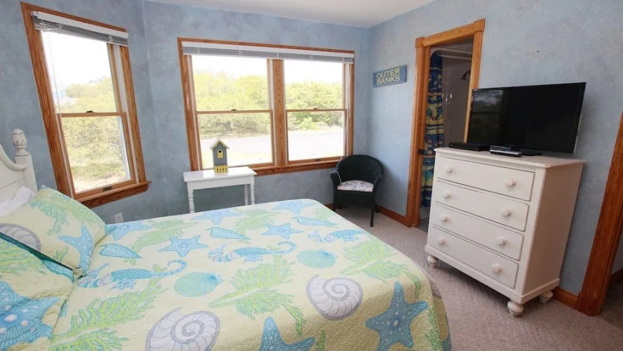 Catchin Waves - 4 Br Home