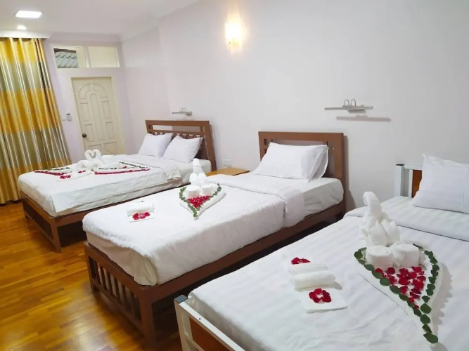 Hotel Crown