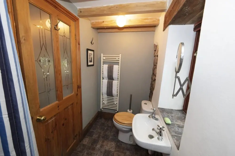 Hill End Barn - 1 Bed Barn Conversion - Llangennith
