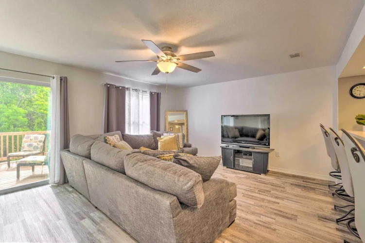3 Bedrooms Apartment