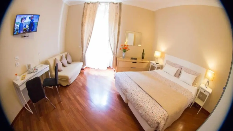 Classic Triple room