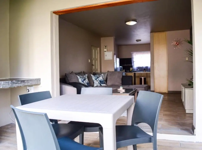2 Bedrooms Villa