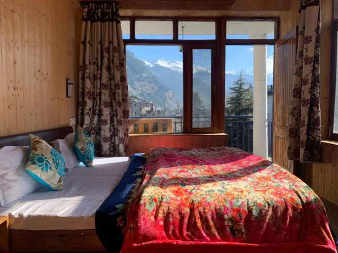 Tourist Hotel