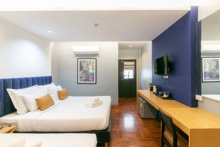 Standard room with balcony