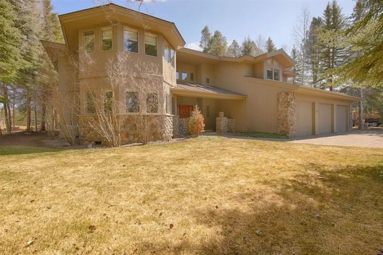 Winners Circle 30 5 Bedroom Home