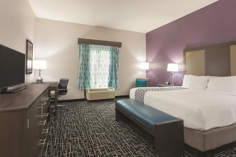 La Quinta Inn & Suites by Wyndham Covington