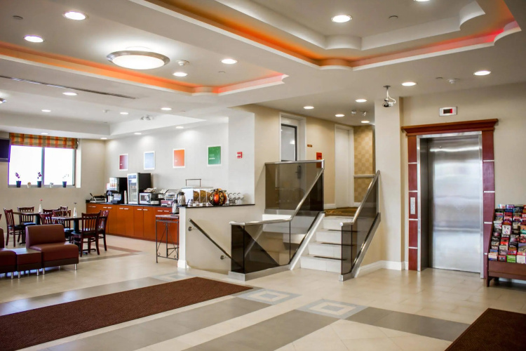 Comfort Inn & Suites LaGuardia Airport photo 24