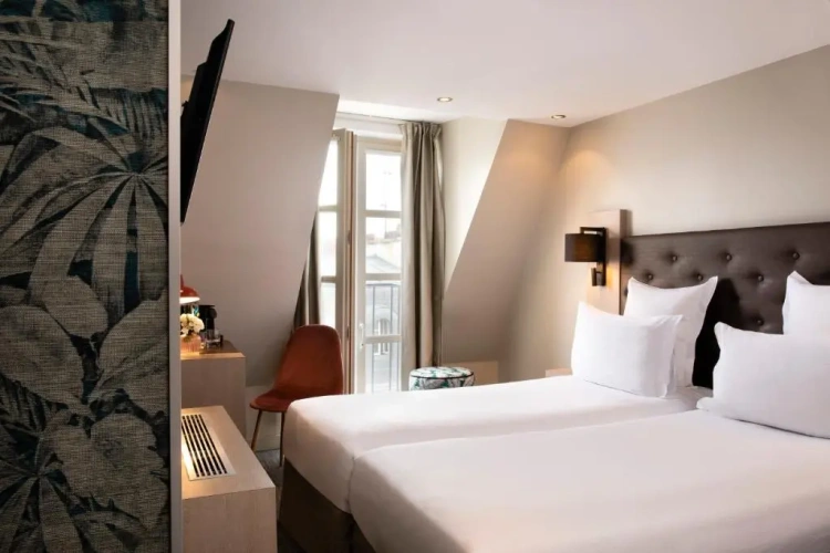 Superior room