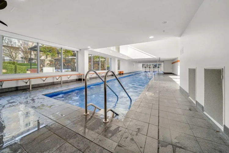 Glorious Central Canberra 1-bed With Pool & Sauna