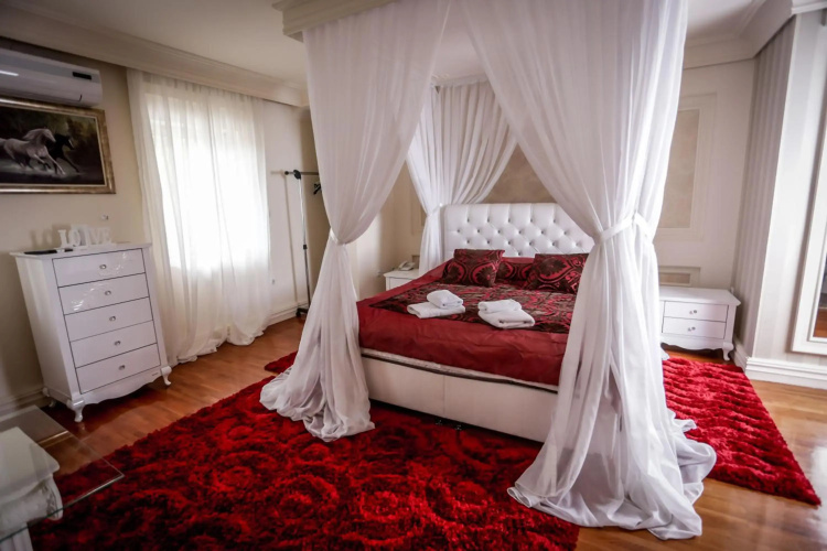 Hotel Bob Exclusive