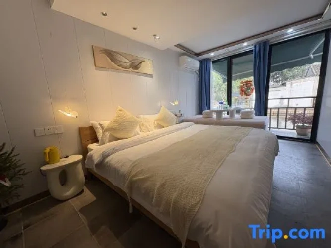 2 Bedrooms Standard room with river view