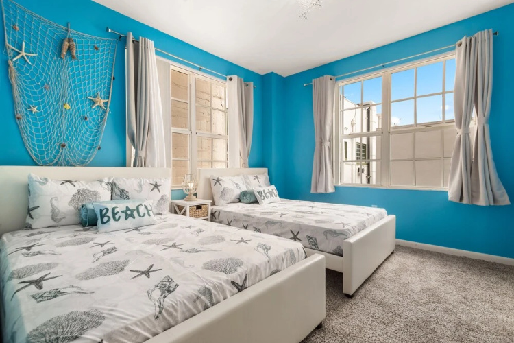 Deluxe Beach Apartment