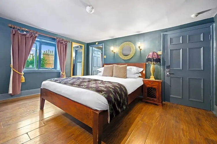 Superior Double room with view
