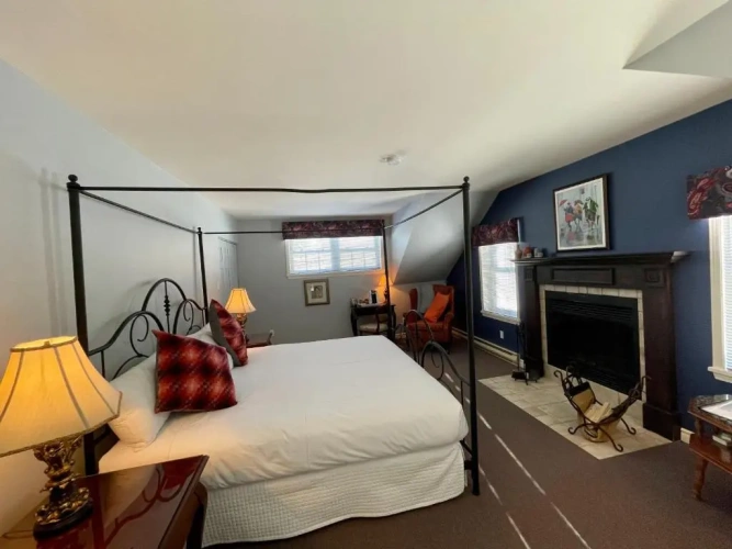 Standard room with balcony