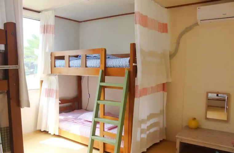 Jeju Oreum Guesthouse