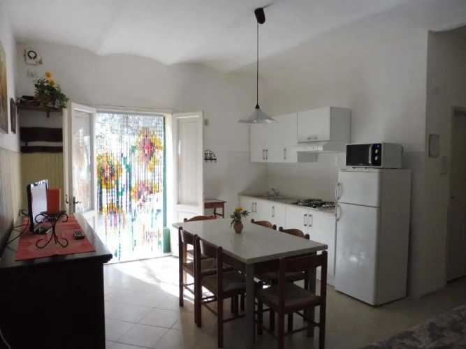 3 Bedrooms Cottage