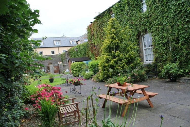 Deebert House B&B