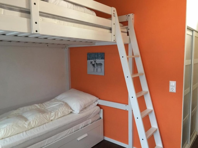 3 Bedrooms Apartment