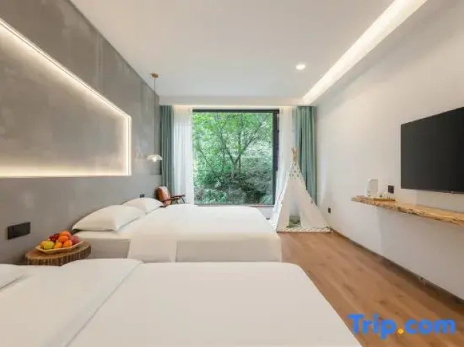 Standard Family room