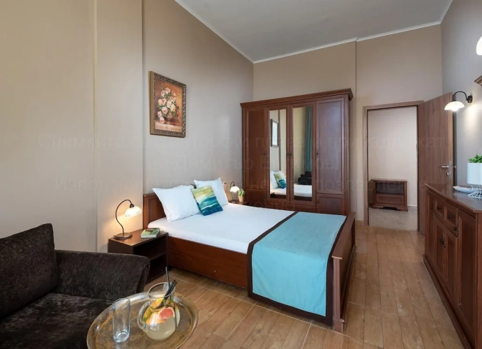 1 Bedroom Apartment with balcony and with city view