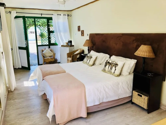 Standard Twin Basement room